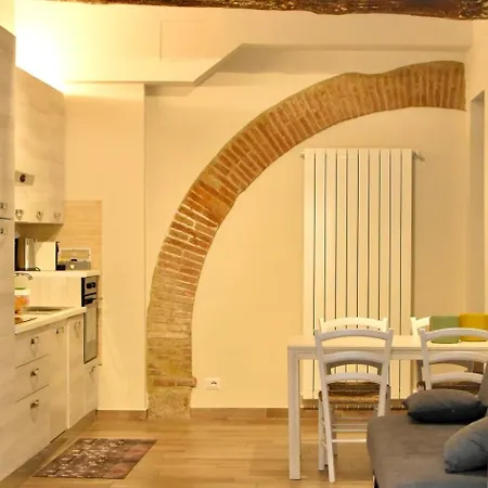 La Casa Della Campana Апартаменты *